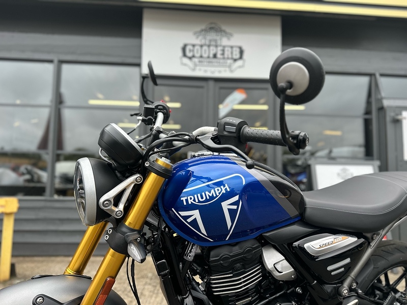 Triumph E5 0.4 Roadster/Retro Manual Petrol