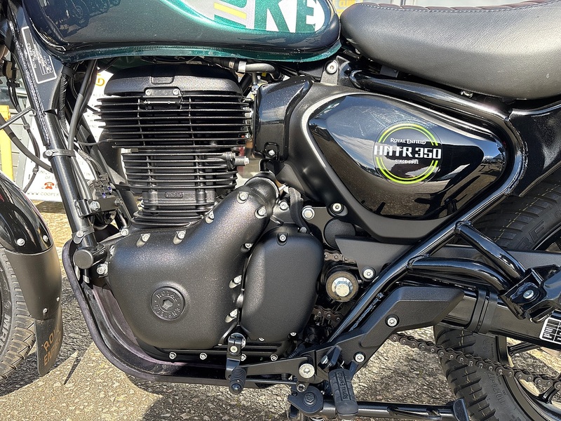 Royal Enfield Dapper Green Naked 0.35 Manual Petrol