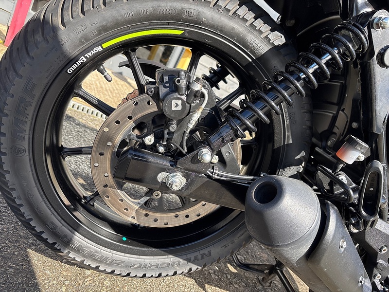 Royal Enfield Dapper Green Naked 0.35 Manual Petrol