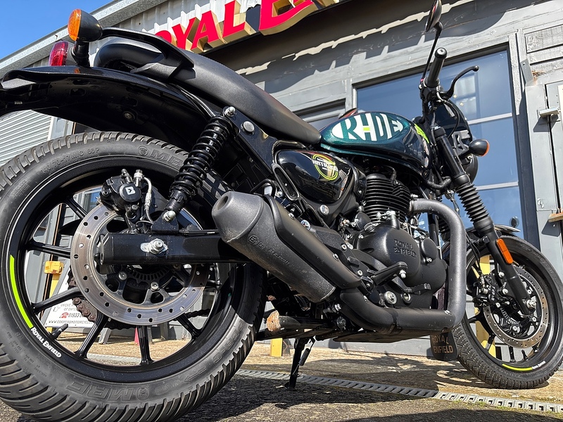 Royal Enfield Dapper Green Naked 0.35 Manual Petrol