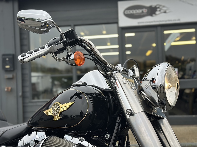 Harley-Davidson 2005 HARLEY DAVIDSON 1550 FATBOY ANNIVERSARY 14196 MILES