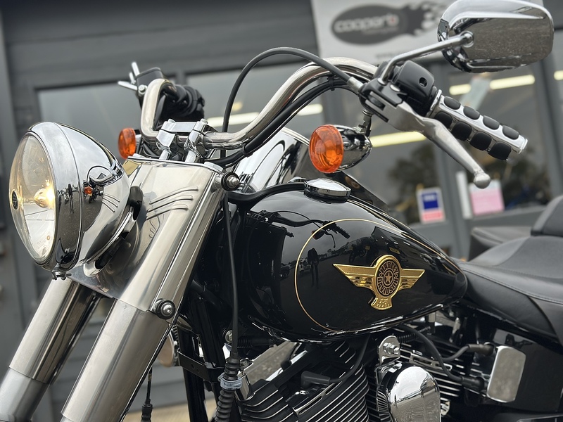 Harley-Davidson 2005 HARLEY DAVIDSON 1550 FATBOY ANNIVERSARY 14196 MILES