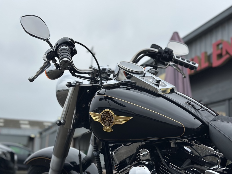 Harley-Davidson 2005 HARLEY DAVIDSON 1550 FATBOY ANNIVERSARY 14196 MILES