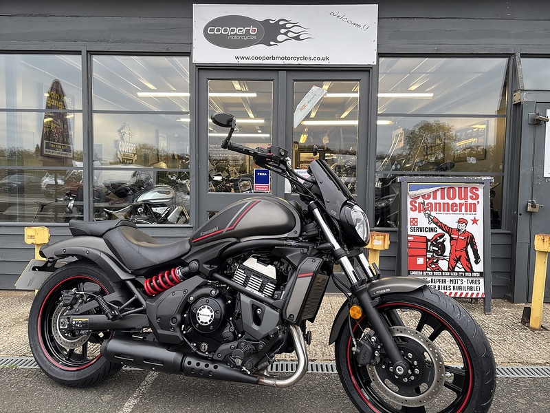 E5 0.65 Custom Cruiser Manual Petrol