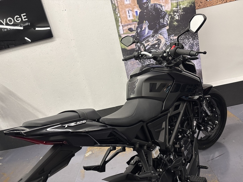 Voge 2025 Voge R125 Black Just 233 Miles From New