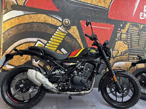 450 Adventure Petrol Manual Euro 5 (40 ps)