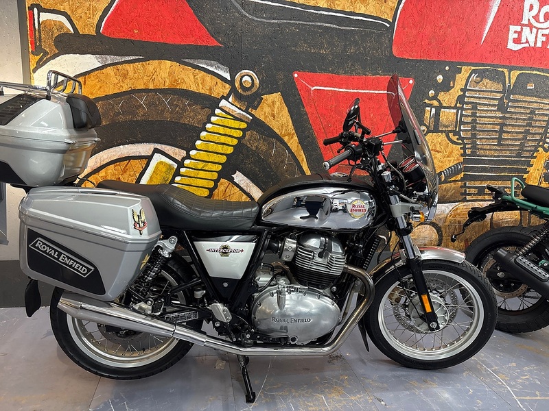Royal Enfield 2020 INTERCEPTOR 10303 MILES FSH FULL LUGGAGE & MORE