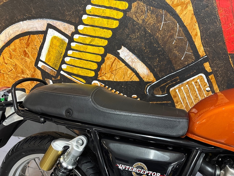 Royal Enfield E4 0.650 Roadster/Retro Manual Petrol