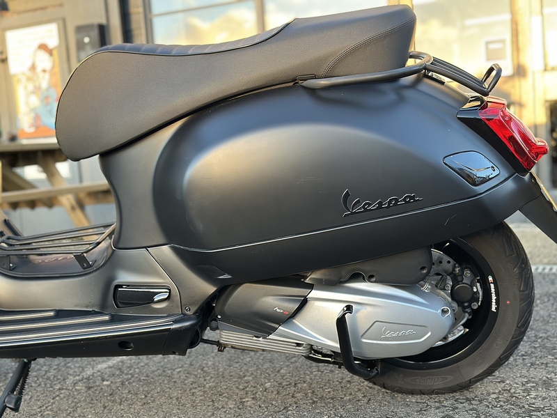 Piaggio Piaggio Vespa GTS 300 Super Notte SCOOTER 0.31 AUTOMATIC Petrol