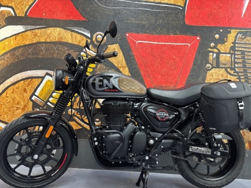 Royal Enfield 350 350 Roadster/Retro Manual Petrol