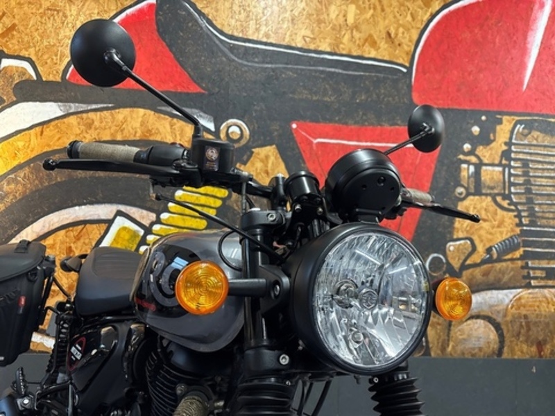 Royal Enfield 350 350 Roadster/Retro Manual Petrol