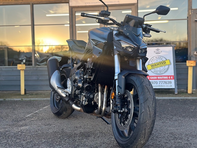 Honda 1000 Naked Petrol Manual Euro 5 (151 ps)