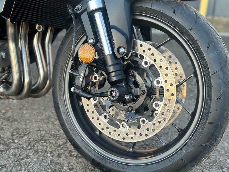 Honda 1000 Naked Petrol Manual Euro 5 (151 ps)