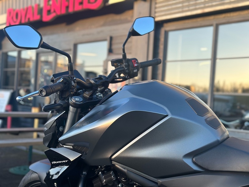 Honda 1000 Naked Petrol Manual Euro 5 (151 ps)