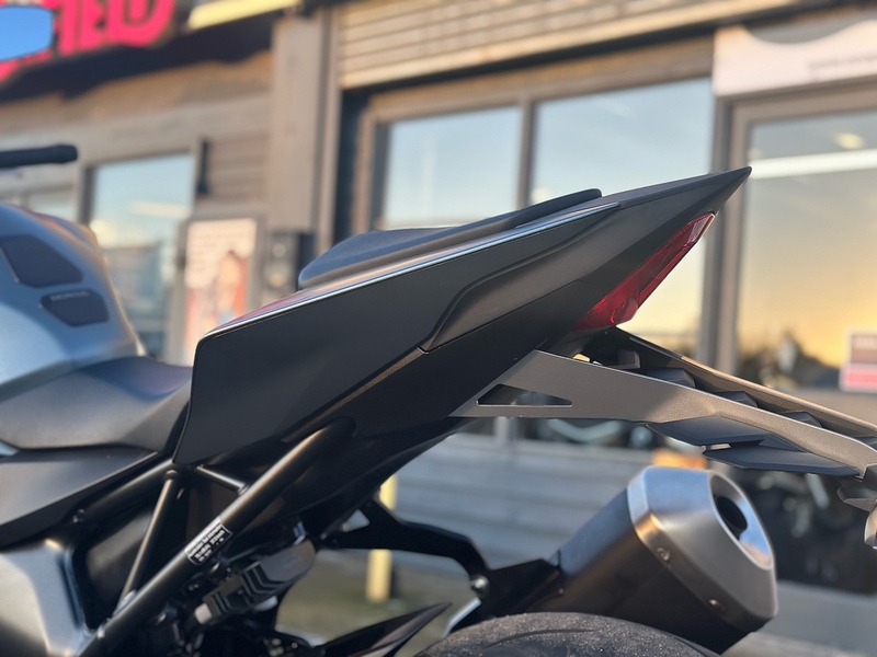 Honda 1000 Naked Petrol Manual Euro 5 (151 ps)