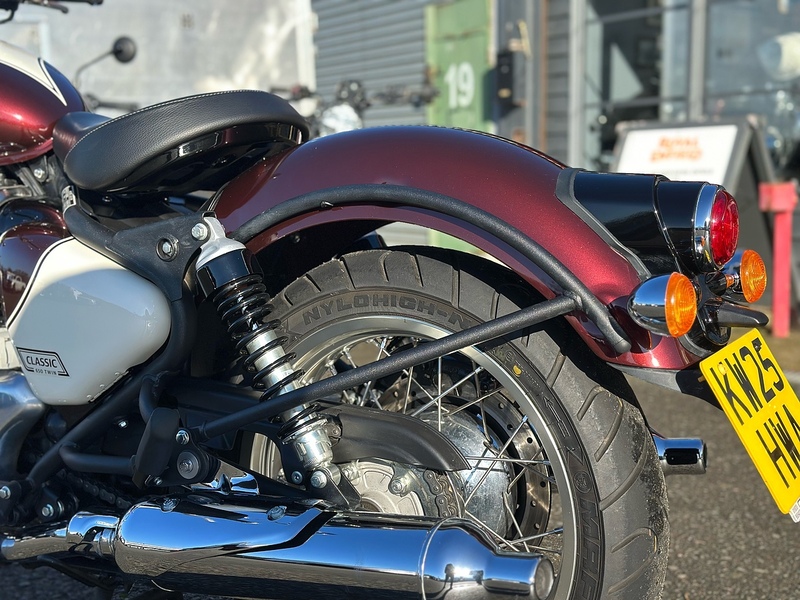 Royal Enfield 2025 Royal Enfield Classic 650 Just 1572 Miles Extras!!