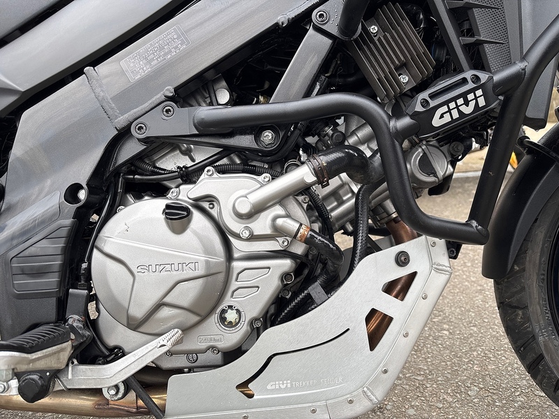 Suzuki 650 Adventure Petrol Manual Euro 5 (71 ps)