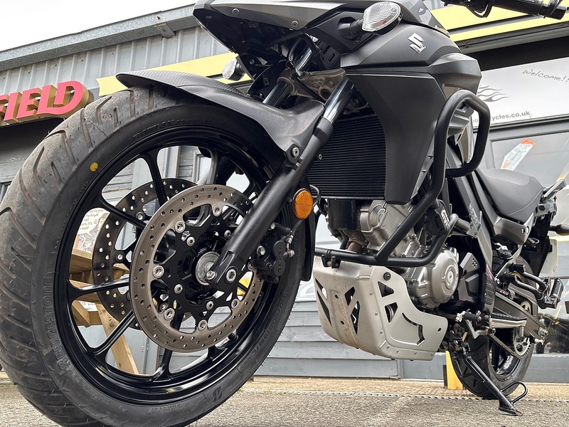 Suzuki 650 Adventure Petrol Manual Euro 5 (71 ps)