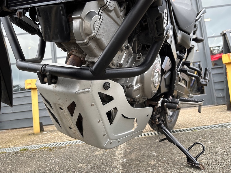 Suzuki 650 Adventure Petrol Manual Euro 5 (71 ps)