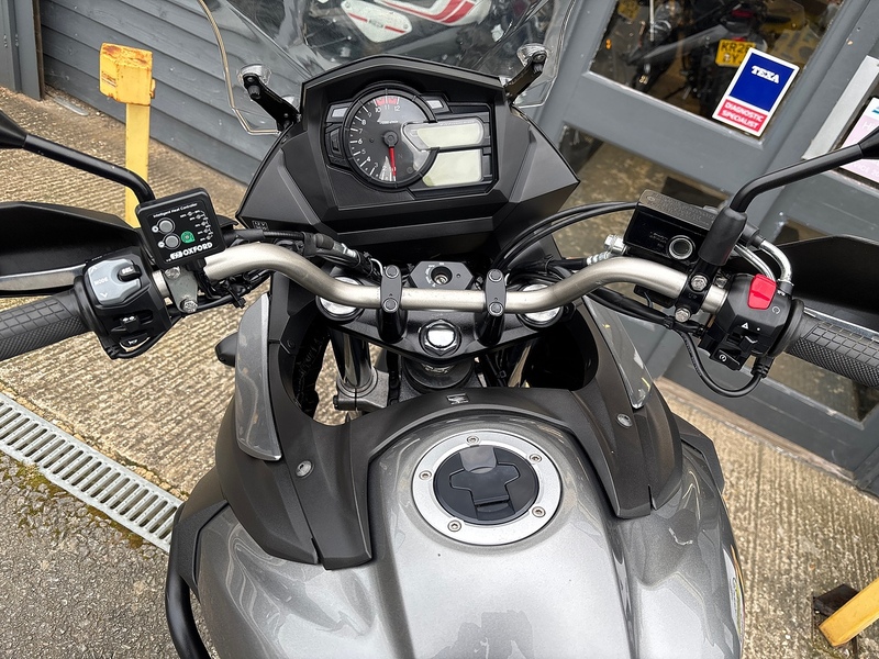 Suzuki 650 Adventure Petrol Manual Euro 5 (71 ps)