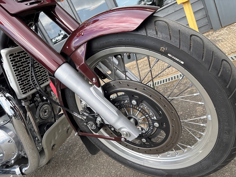Royal Enfield 650 Roadster/Retro Petrol Constant mesh Euro 5 (47 ps)