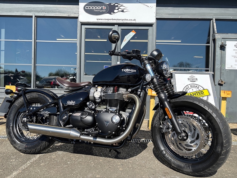 Triumph Bobber 1200 Custom Cruiser 1.2 Manual Petrol