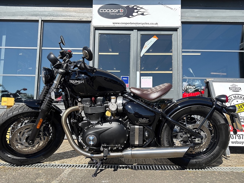 Triumph Triumph Bobber 1200 Custom Cruiser 1.2 Manual Petrol