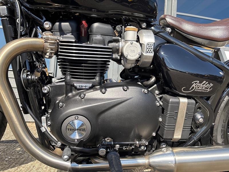 Triumph Triumph Bobber 1200 Custom Cruiser 1.2 Manual Petrol
