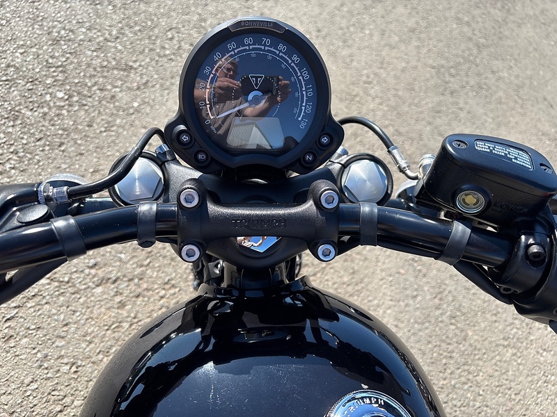 Triumph Triumph Bobber 1200 Custom Cruiser 1.2 Manual Petrol