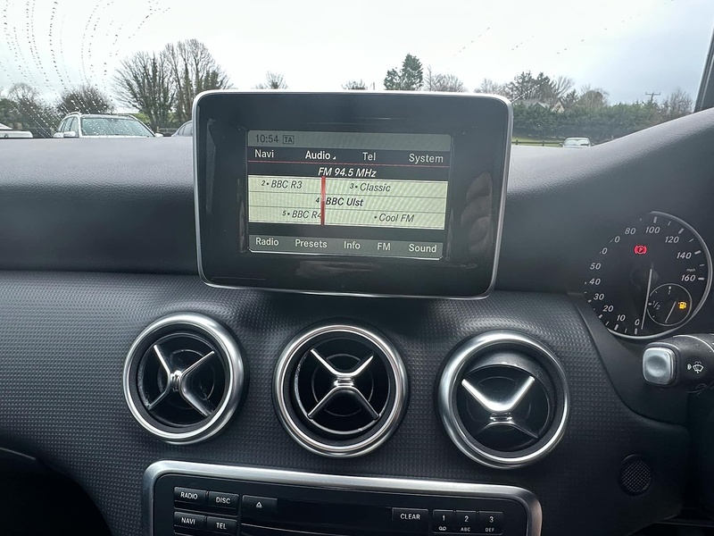 Mercedes-Benz 1.5 A180 CDI ECO SE Hatchback 5dr Diesel Manual Euro 5 (s/s) (109 ps)