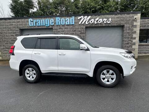 Toyota Land Cruiser, 2.8D Active SUV 5dr Diesel Auto 4WD Euro 6 (s/s) (7 Seat) (204 ps)