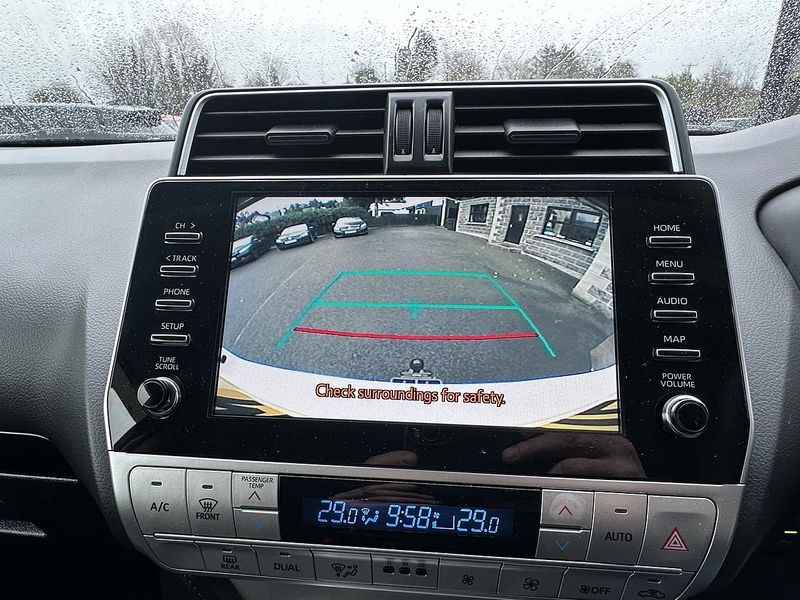 Toyota 2.8D Active SUV 5dr Diesel Auto 4WD Euro 6 (s/s) (7 Seat) (204 ps)