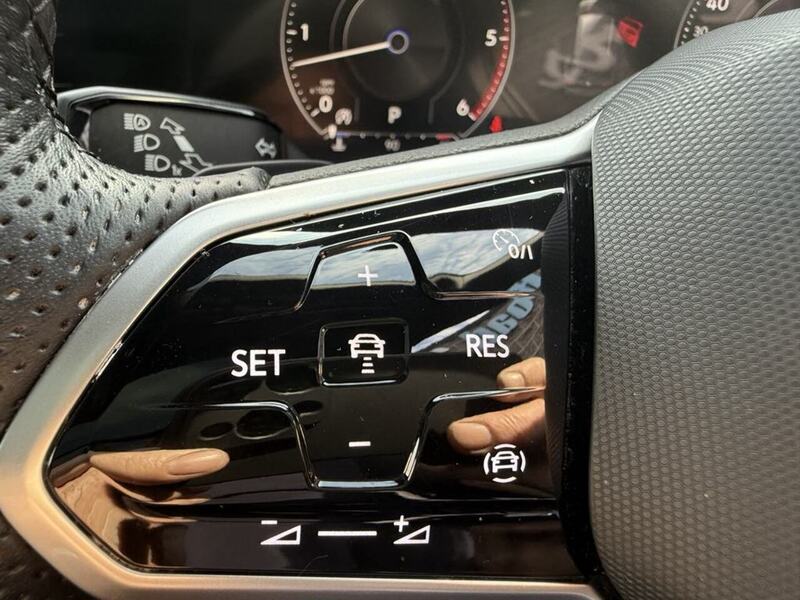 Volkswagen 3.0 TDI V6 Black Edition SUV 5dr Diesel Tiptronic 4Motion Euro 6 (s/s) (286 ps)