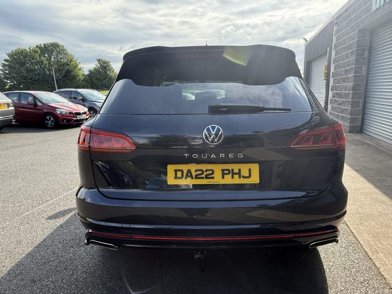 Volkswagen 3.0 TDI V6 Black Edition SUV 5dr Diesel Tiptronic 4Motion Euro 6 (s/s) (286 ps)