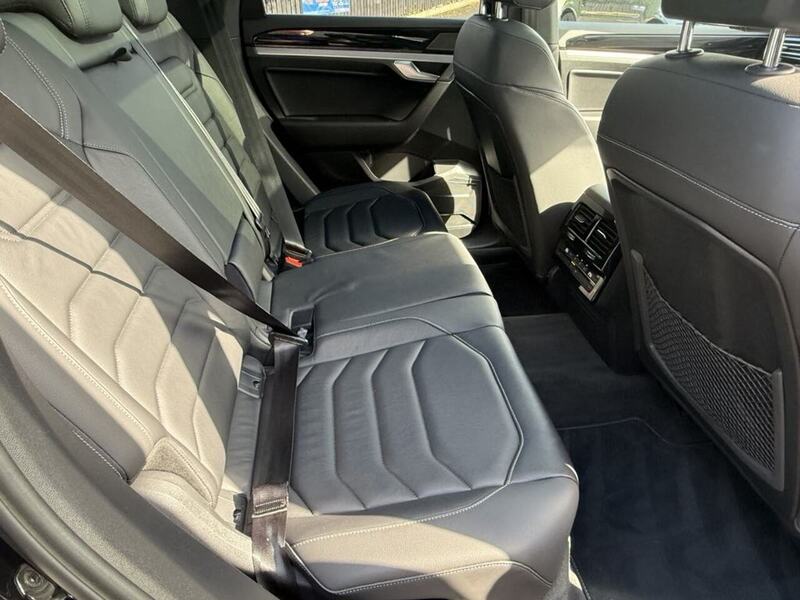 Volkswagen 3.0 TDI V6 Black Edition SUV 5dr Diesel Tiptronic 4Motion Euro 6 (s/s) (286 ps)