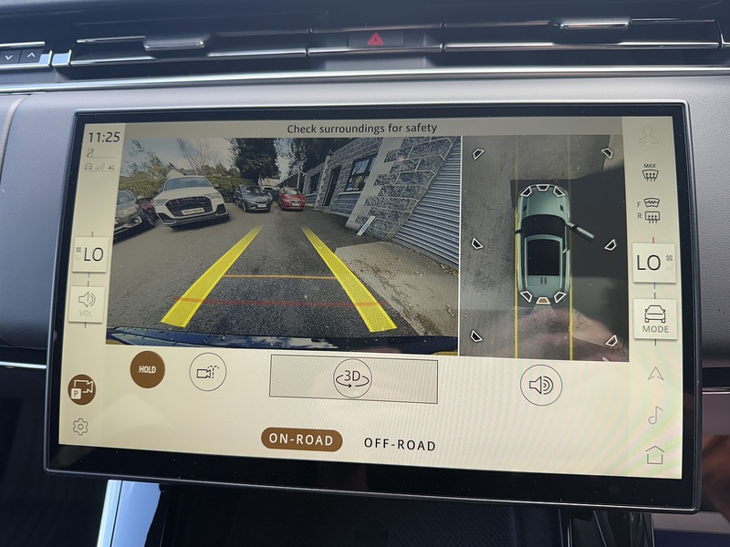 Land Rover 3.0 D300 MHEV Dynamic SE SUV 5dr Diesel Auto 4WD Euro 6 (s/s) (300 ps)