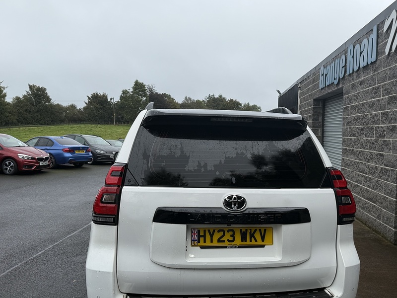 Toyota 2.8D Active SUV 5dr Diesel Auto 4WD Euro 6 (s/s) (7 Seat) (204 ps)