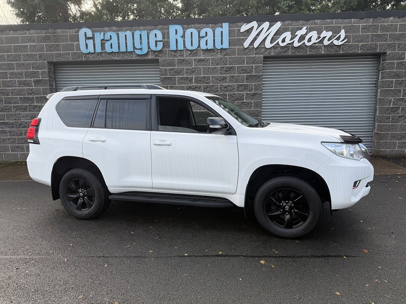Toyota 2.8D Active SUV 5dr Diesel Auto 4WD Euro 6 (s/s) (7 Seat) (204 ps)