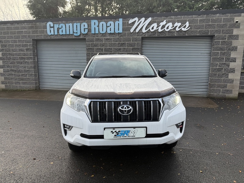 Toyota 2.8D Active SUV 5dr Diesel Auto 4WD Euro 6 (s/s) (7 Seat) (204 ps)