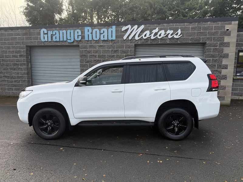 Toyota 2.8D Active SUV 5dr Diesel Auto 4WD Euro 6 (s/s) (7 Seat) (204 ps)