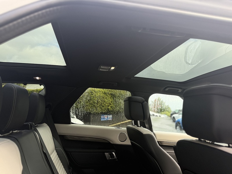 Land Rover 3.0 D300 MHEV R-Dynamic HSE SUV 5dr Diesel Auto 4WD Euro 6 (s/s) (300 ps)