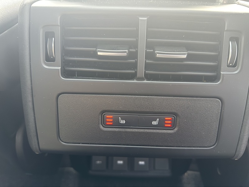 Land Rover 3.0 D300 MHEV R-Dynamic HSE SUV 5dr Diesel Auto 4WD Euro 6 (s/s) (300 ps)