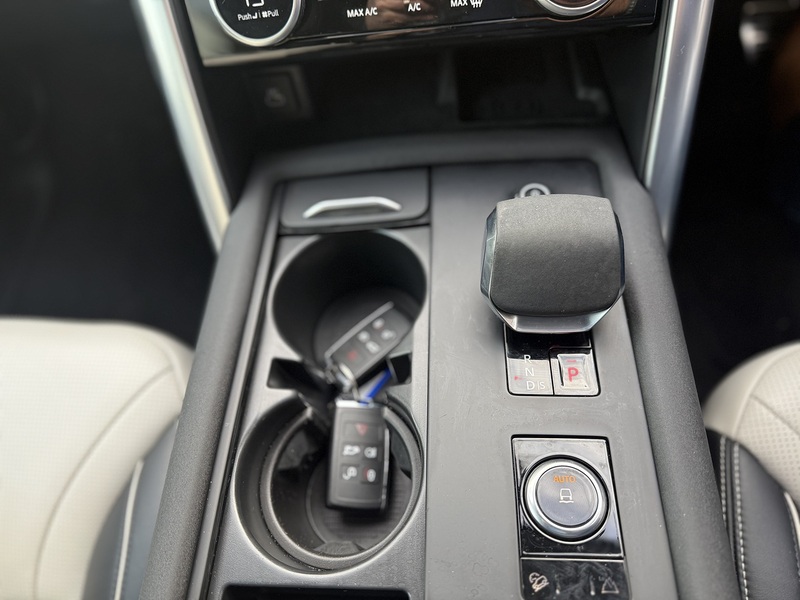 Land Rover 3.0 D300 MHEV R-Dynamic HSE SUV 5dr Diesel Auto 4WD Euro 6 (s/s) (300 ps)