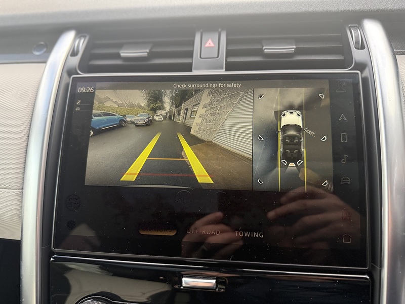 Land Rover 3.0 D300 MHEV R-Dynamic HSE SUV 5dr Diesel Auto 4WD Euro 6 (s/s) (300 ps)