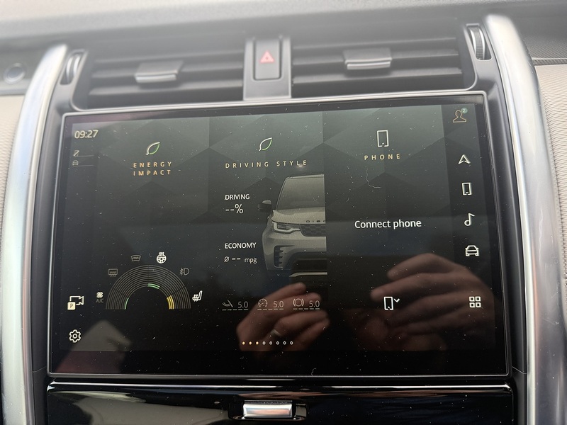 Land Rover 3.0 D300 MHEV R-Dynamic HSE SUV 5dr Diesel Auto 4WD Euro 6 (s/s) (300 ps)