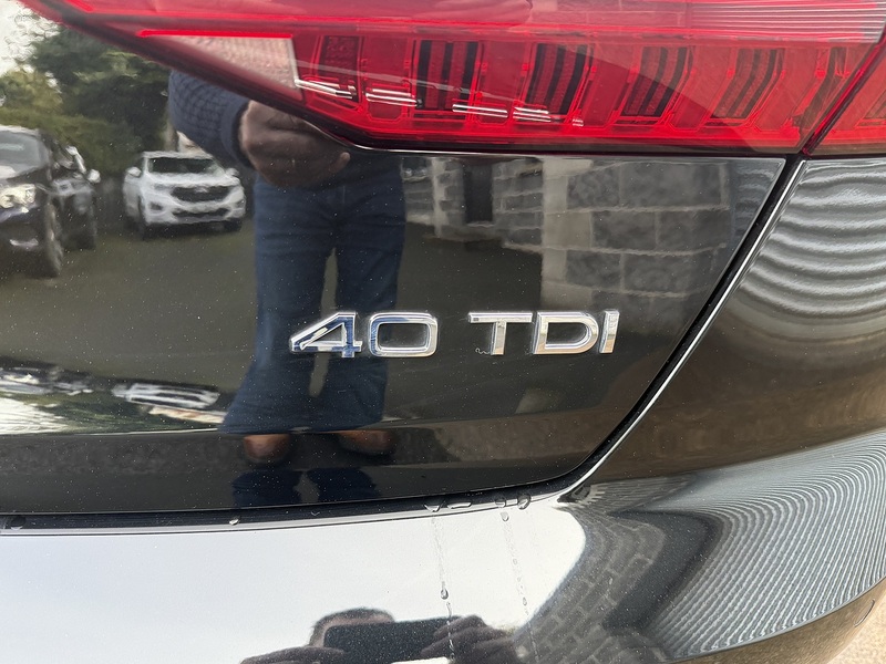 Audi 2.0 TDI 40 S line Saloon 4dr Diesel S Tronic Euro 6 (s/s) (204 ps)