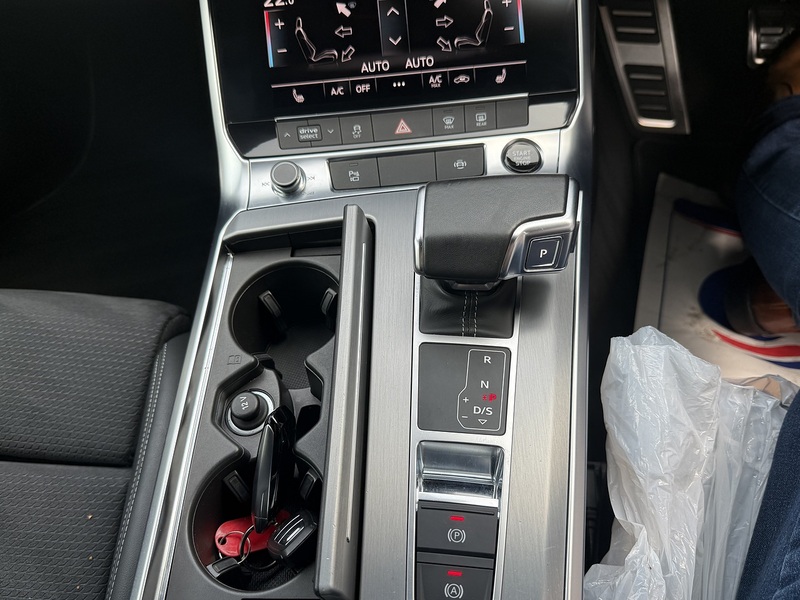 Audi 2.0 TDI 40 S line Saloon 4dr Diesel S Tronic Euro 6 (s/s) (204 ps)