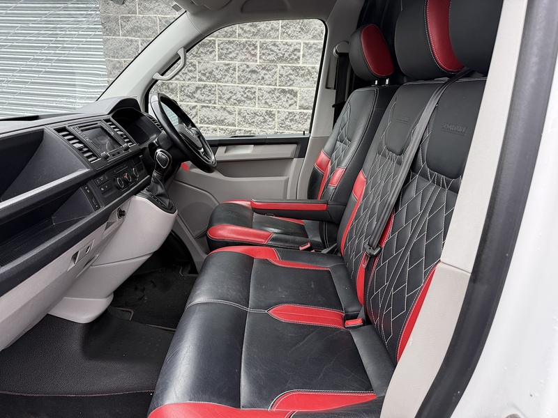 Volkswagen 2.0 BiTDI T32 Sportline Panel Van 5dr Diesel DSG SWB Euro 6 (s/s) (204 ps)