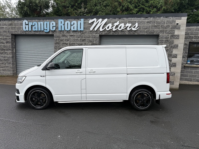 Volkswagen 2.0 BiTDI T32 Sportline Panel Van 5dr Diesel DSG SWB Euro 6 (s/s) (204 ps)