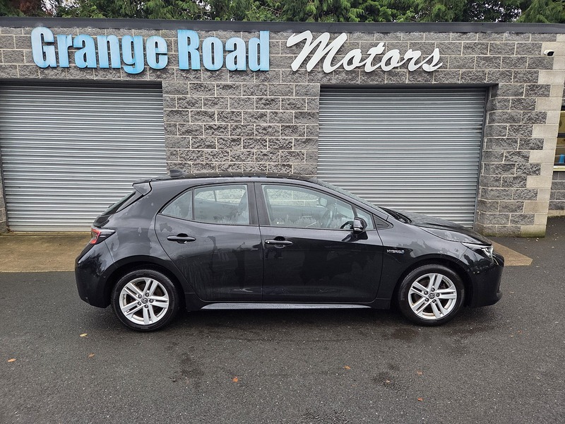 Toyota 1.8 VVT-h GPF Icon Tech Hatchback 5dr Petrol Hybrid CVT Euro 6 (s/s) (122 ps)